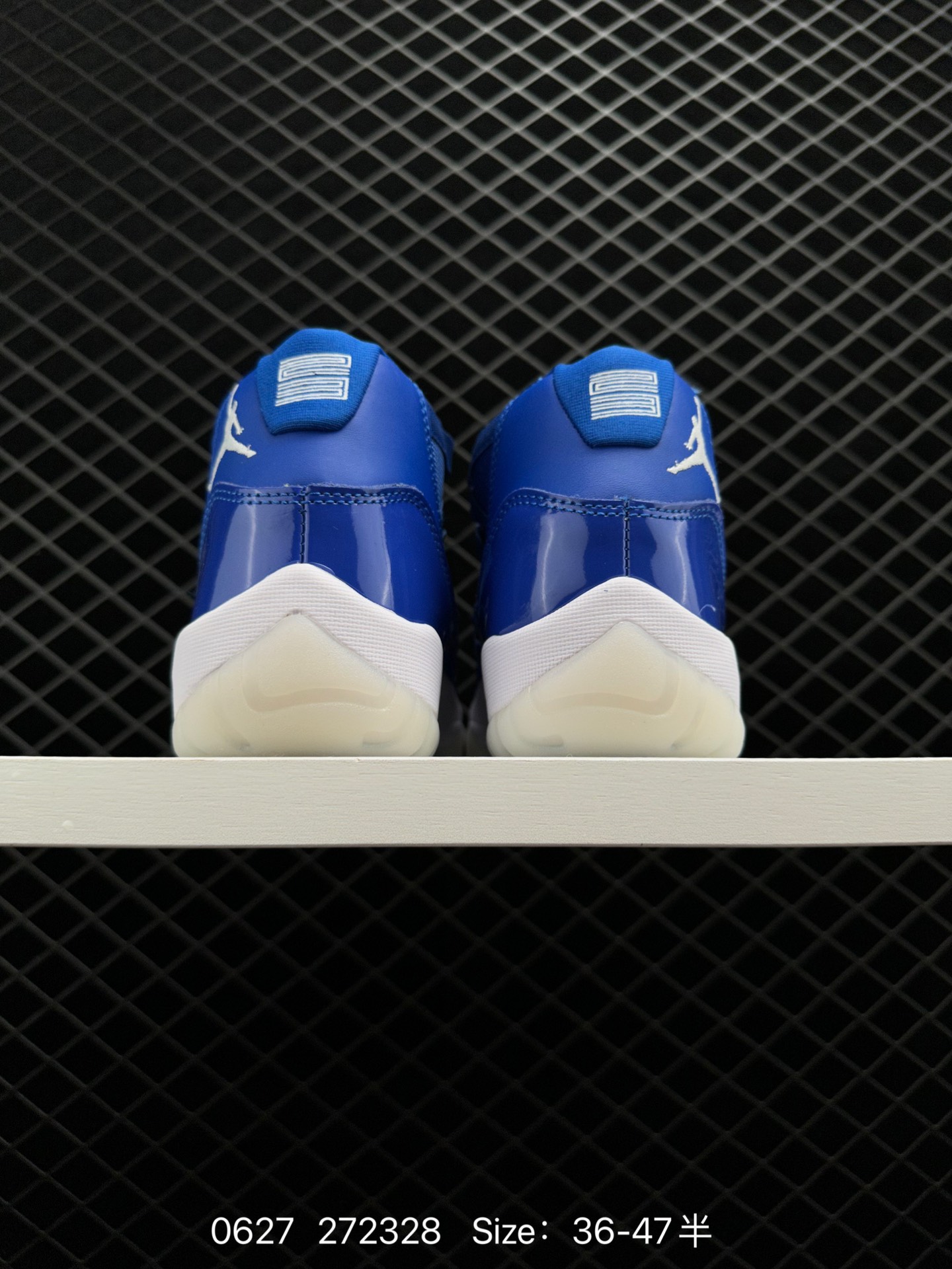 Air Jordan 11 Retro Low 